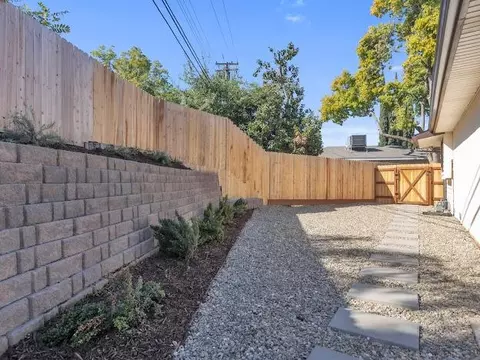 Exterior - 5841 Sharps Cir, Carmichael, CA 95608 photo 5 of 8