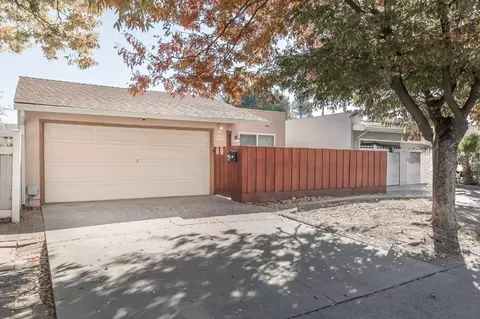 Exterior - 2724 Park Pl, Modesto, CA 95350 photo 2 of 8