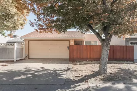 2724 Park Pl, Modesto, CA 95350 photo 1