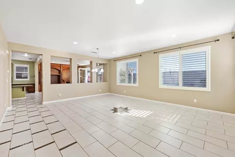2304 Snowy Egret St, Modesto, CA 95355 photo 8
