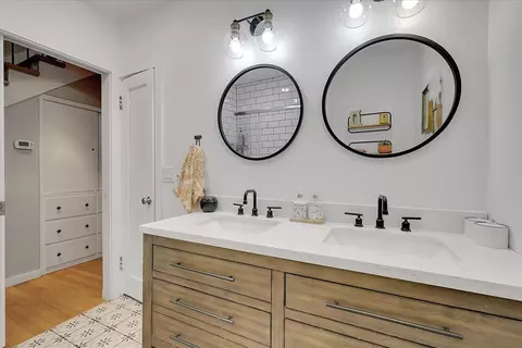 Bath - 288 Little Ave, Gridley, CA 95948 photo 2 of 5