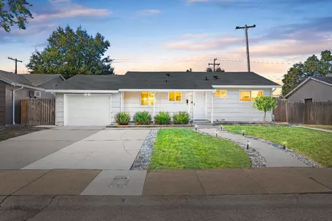 7474 19th St, Sacramento, CA 95822