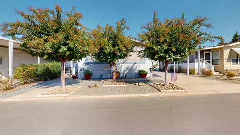 1500 Held Dr #90, Modesto, CA 95355