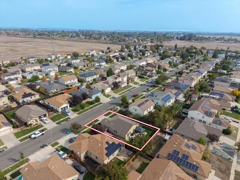 View/Area - 1602 Valley Meadows Dr, Olivehurst, CA 95961 photo 3 of 4