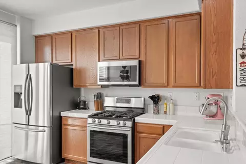 Kitchen - 1602 Valley Meadows Dr, Olivehurst, CA 95961 photo 1 of 2