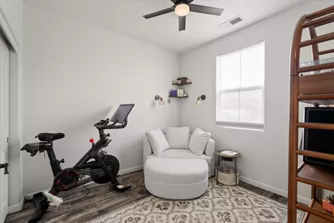 Bedroom - 1602 Valley Meadows Dr, Olivehurst, CA 95961 photo 1 of 3