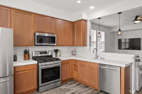 Kitchen - 1602 Valley Meadows Dr, Olivehurst, CA 95961 photo 2 of 2