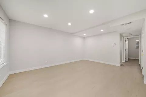 5233 Gibbons Dr, Carmichael, CA 95608 photo 9