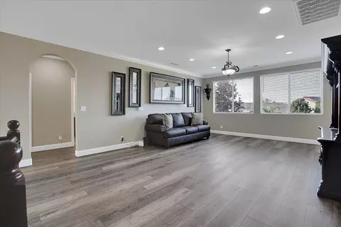 Living - 4130 Mcalister Ct, Olivehurst, CA 95961 photo 6 of 6