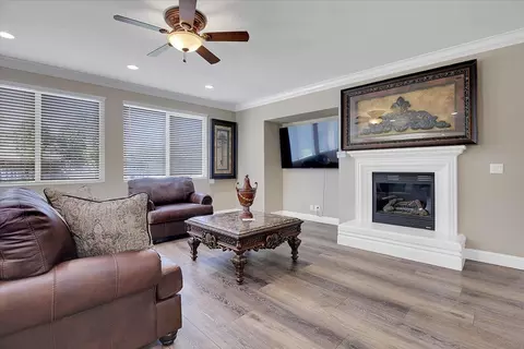 Living - 4130 Mcalister Ct, Olivehurst, CA 95961 photo 2 of 6