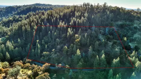 19225 Moroni Ln, Grass Valley, CA 95949