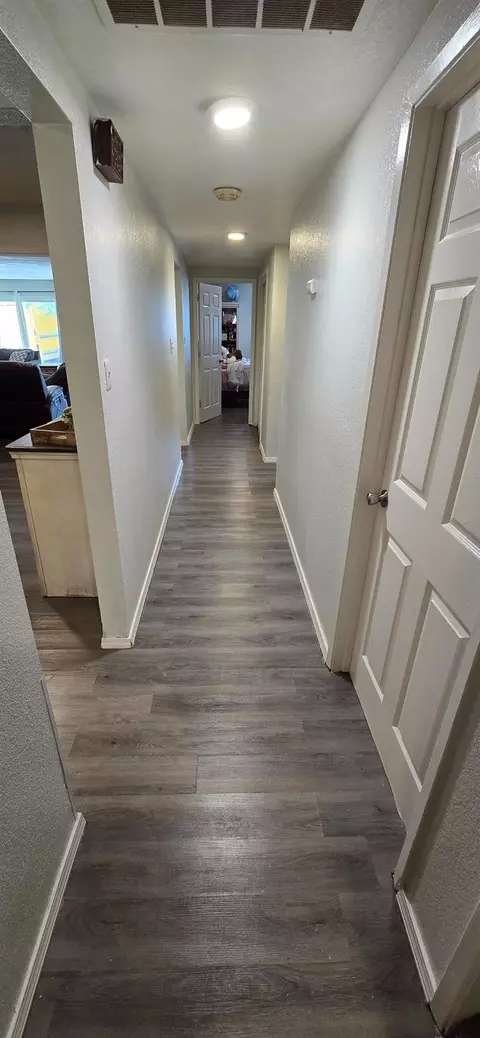 Entry Way - 1054 Jay St, Olivehurst, CA 95961 photo 4 of 4