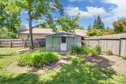 Exterior - 4231 Marshall Ave, Carmichael, CA 95608 photo 15 of 38