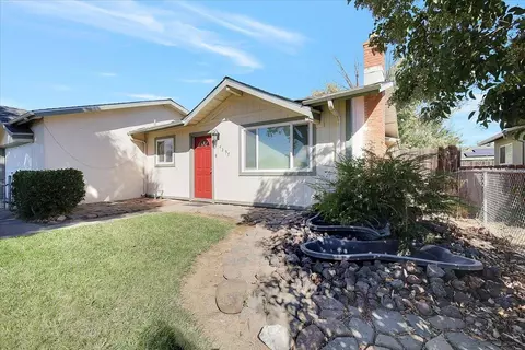 Exterior - 4357 Twain Dr, Olivehurst, CA 95961 photo 4 of 13