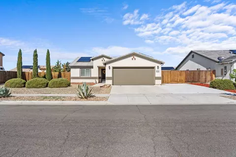 136 Gallo Ct, Los Banos, CA 93635