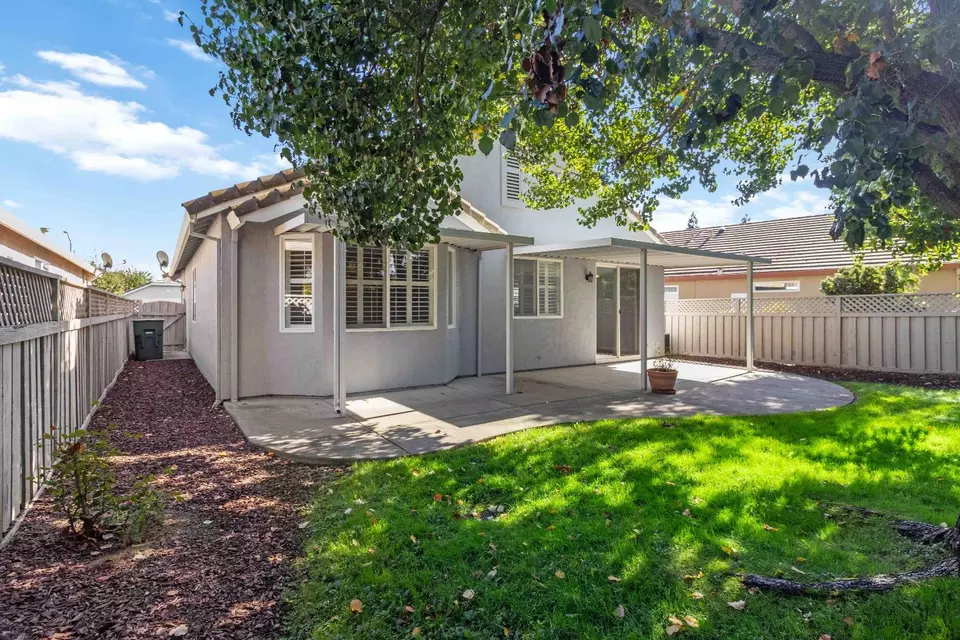 Exterior - 7389 Apple Hollow Loop, Roseville, CA 95747 photo 5 of 7