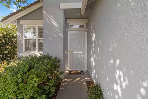 Entry Way - 7389 Apple Hollow Loop, Roseville, CA 95747 photo 1 of 1