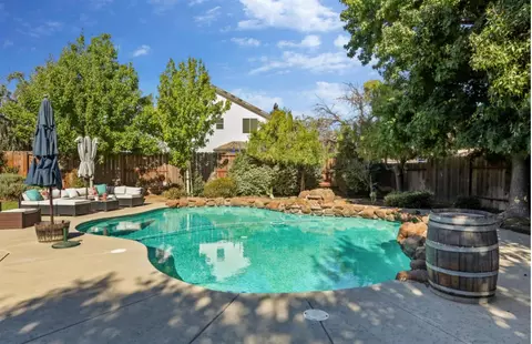 Exterior - 1841 Delia Ct, Manteca, CA 95336 photo 7 of 12