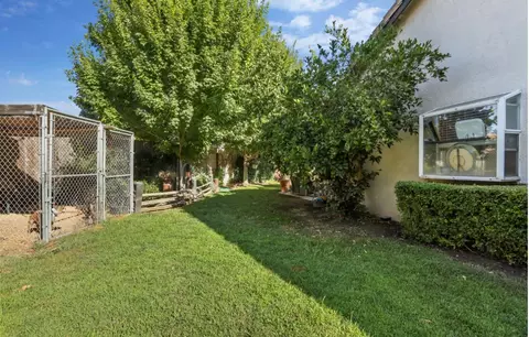 Exterior - 1841 Delia Ct, Manteca, CA 95336 photo 5 of 12
