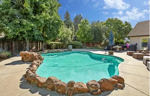 Exterior - 1841 Delia Ct, Manteca, CA 95336 photo 8 of 12