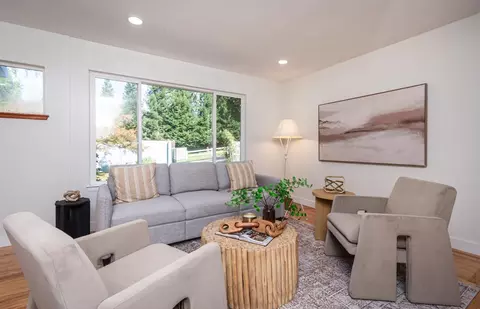 Living - 6814 Couey Ln, Penryn, CA 95663 photo 2 of 2