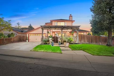 568 Regis Dr, Sacramento, CA 95838