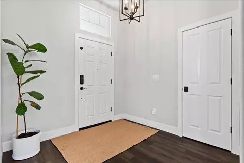 Entry Way - 3541 Greens, Plumas Lake, CA 95961 photo 2 of 7