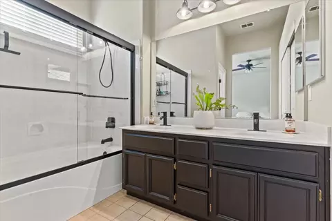 Bath - 3541 Greens, Plumas Lake, CA 95961 photo 3 of 4