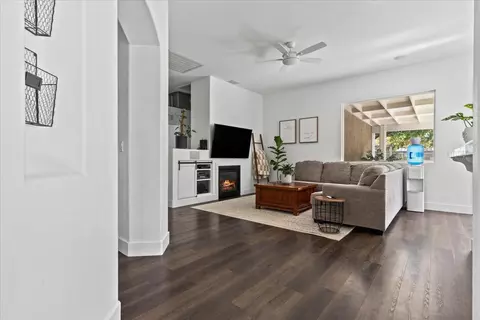 Entry Way - 3541 Greens, Plumas Lake, CA 95961 photo 5 of 7
