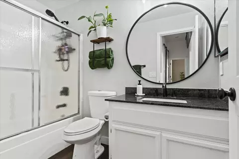 Bath - 3541 Greens, Plumas Lake, CA 95961 photo 1 of 4