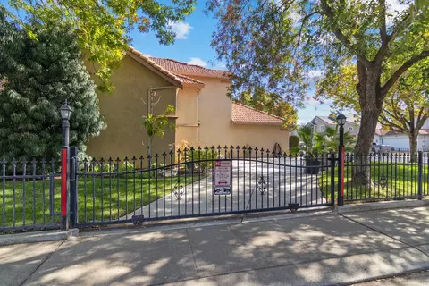 Exterior - 3513 Dothan Dr, Modesto, CA 95357 photo 13 of 14