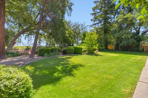 Exterior - 27243 El Macero Dr, El Macero, CA 95618 photo 3 of 11