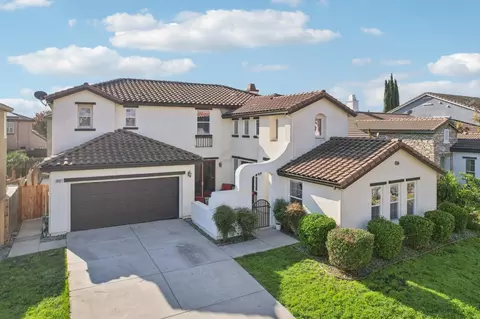 1412 Cliff Swallow Dr, Patterson, CA 95363 photo 2