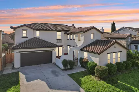 1412 Cliff Swallow Dr, Patterson, CA 95363 photo 1