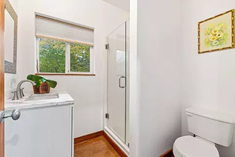 Bath - 2451 Kingsgate Rd, Placerville, CA 95667 photo 4 of 6