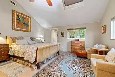 Bedroom - 2451 Kingsgate Rd, Placerville, CA 95667 photo 2 of 9