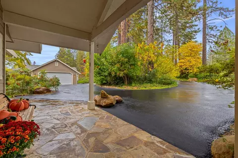 Exterior - 2451 Kingsgate Rd, Placerville, CA 95667 photo 2 of 27