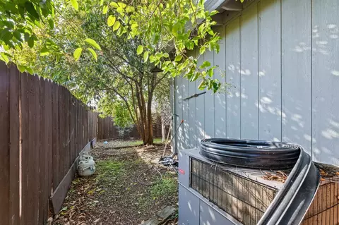 6128 Oakgreen Cir, Carmichael, CA 95608 photo 40