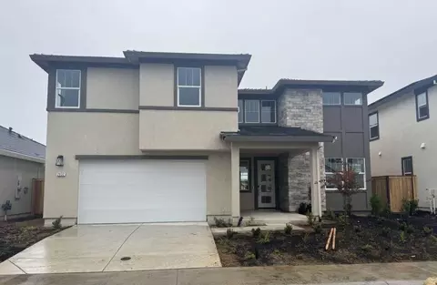 2032 Lazy Day Ln, Roseville, CA 95747