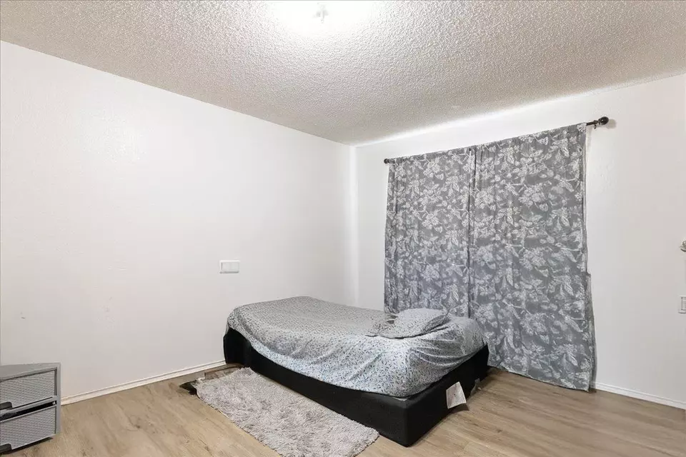 Bedroom - 4165 Cuny Ave, Sacramento, CA 95823 photo 1 of 4