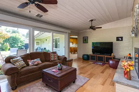 1045 Princeton Ave, Modesto, CA 95350 photo 5