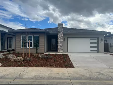 9025 Elliott Springs Dr, Elk Grove, CA 95624