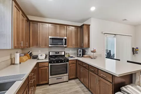 Kitchen - 968 Posey St, Galt, CA 95632 photo 1 of 2