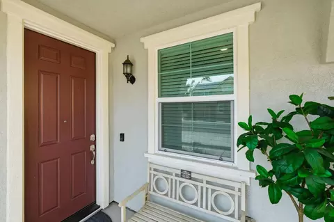 Entry Way - 968 Posey St, Galt, CA 95632 photo 1 of 2