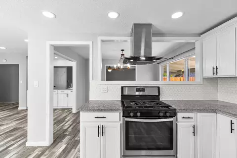 Kitchen - 1340 Sonoma, Modesto, CA 95355 photo 6 of 7