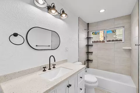 Bath - 1340 Sonoma, Modesto, CA 95355 photo 1 of 3