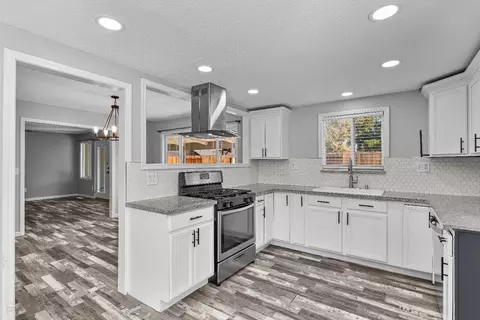 Kitchen - 1340 Sonoma, Modesto, CA 95355 photo 2 of 7