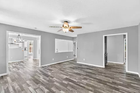 Living - 1340 Sonoma, Modesto, CA 95355 photo 7 of 11