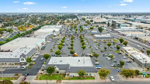 View/Area - 1709 Nighthawk Way, Modesto, CA 95358 photo 4 of 5