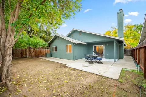 Exterior - 1709 Nighthawk Way, Modesto, CA 95358 photo 8 of 9